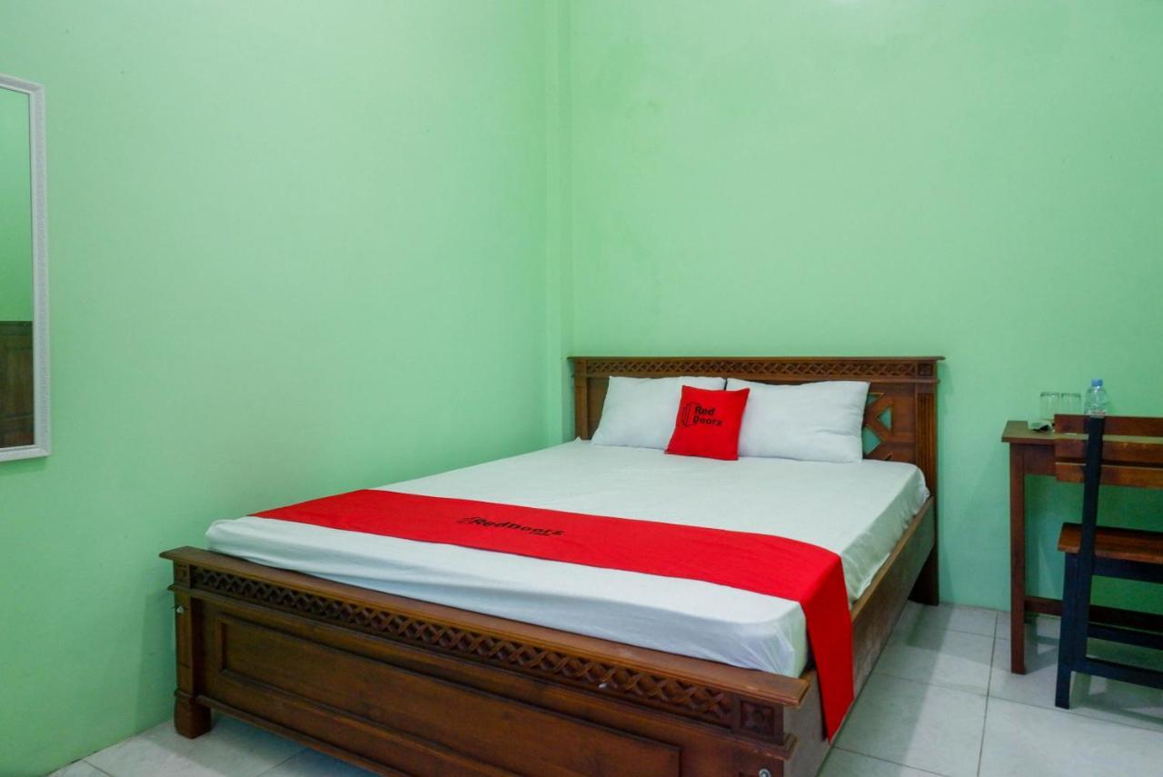 Reddoorz Syariah Near Monumen Jogja Kembali 호텔 Kejayan 외부 사진